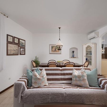 Heritage House Dvor 苏提万 外观 照片